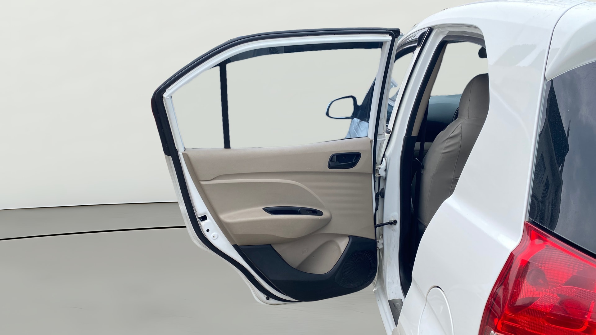 View 2022 Hyundai New Santro D-Lite Petrol Image 22 Used 2022 Hyundai New Santro D-Lite Petrol Image 22