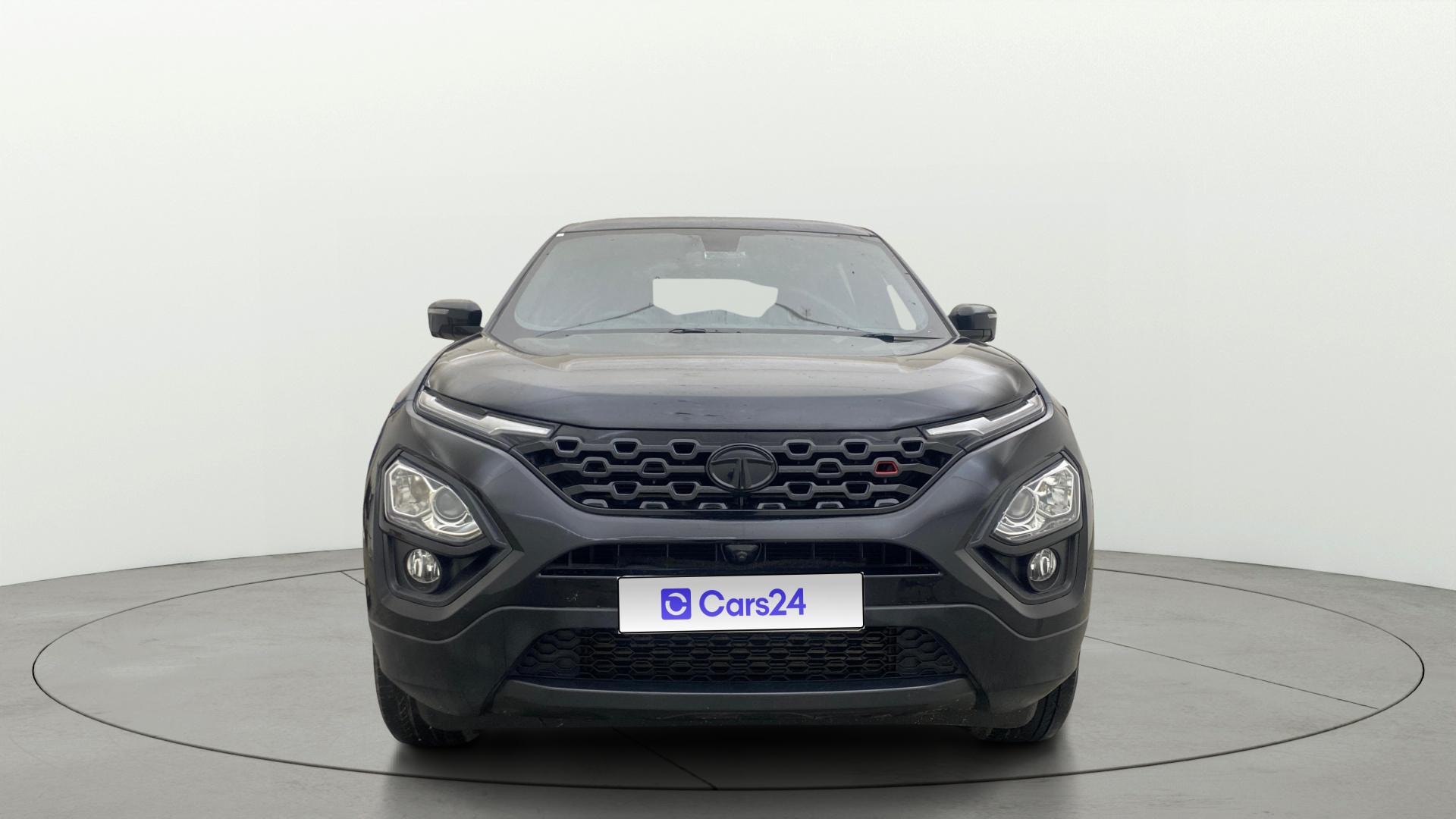 View 2024 Tata Harrier XZ plus Red Dark Edition Image 1 Used 2024 Tata Harrier XZ plus Red Dark Edition Image 1