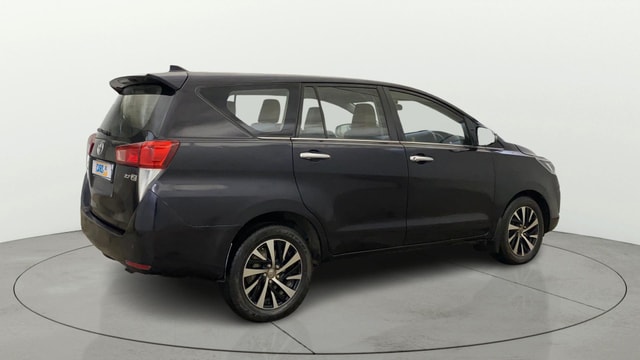 View Toyota Innova Crysta Image 47 Used Toyota Innova Crysta Image 47