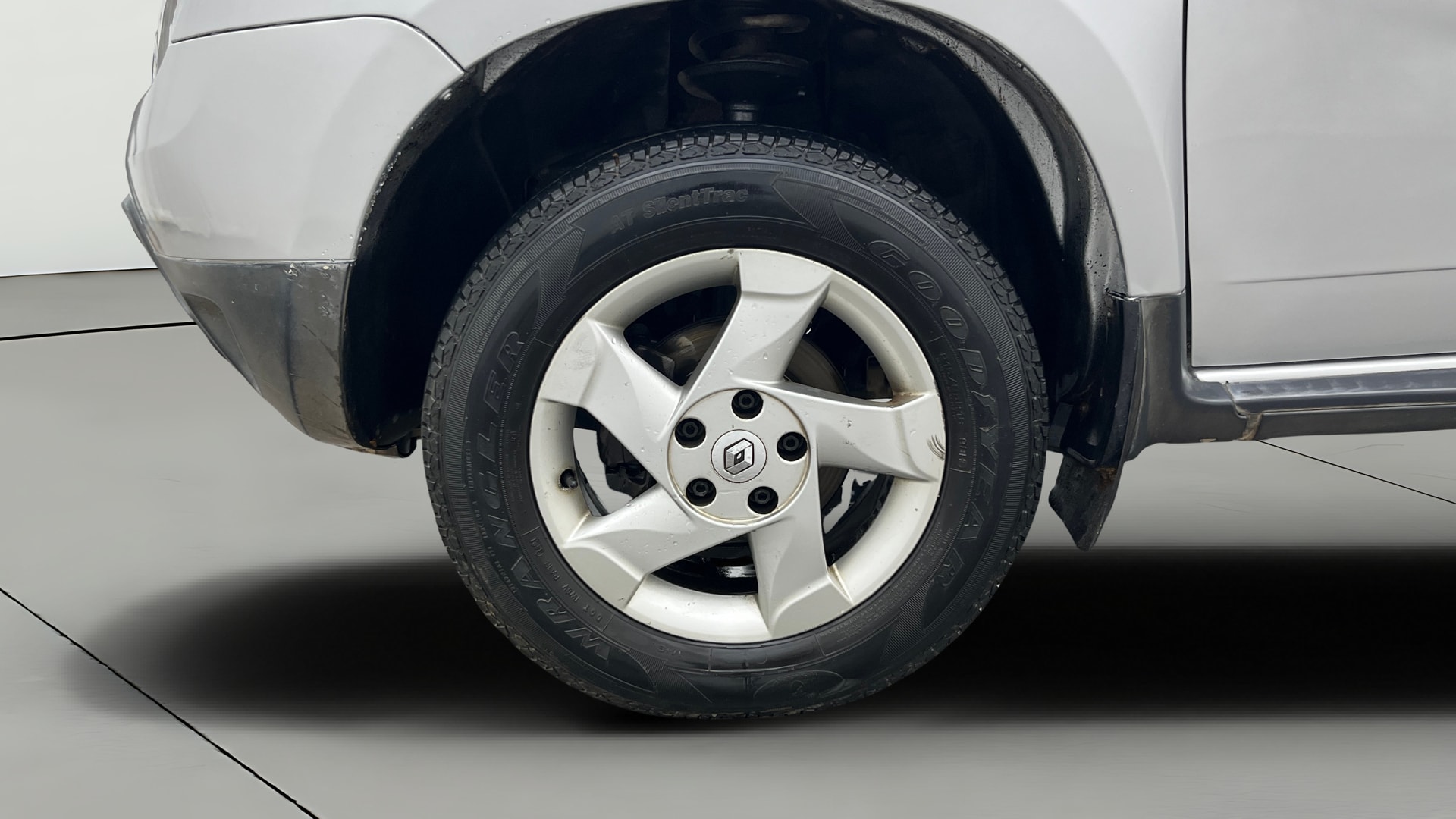 View 2013 Renault Duster Diesel 85PS STD Image 27 Used 2013 Renault Duster Diesel 85PS STD Image 27