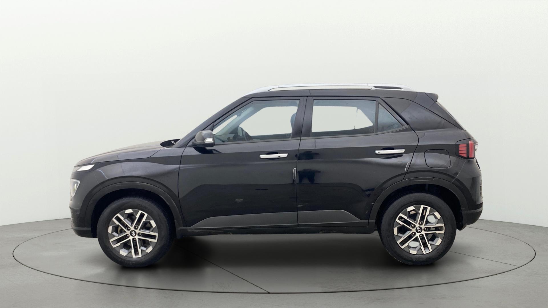 View 2023 Hyundai Venue SX (O) 1.0 Turbo Petrol DCT Image 26 Used 2023 Hyundai Venue SX (O) 1.0 Turbo Petrol DCT Image 26