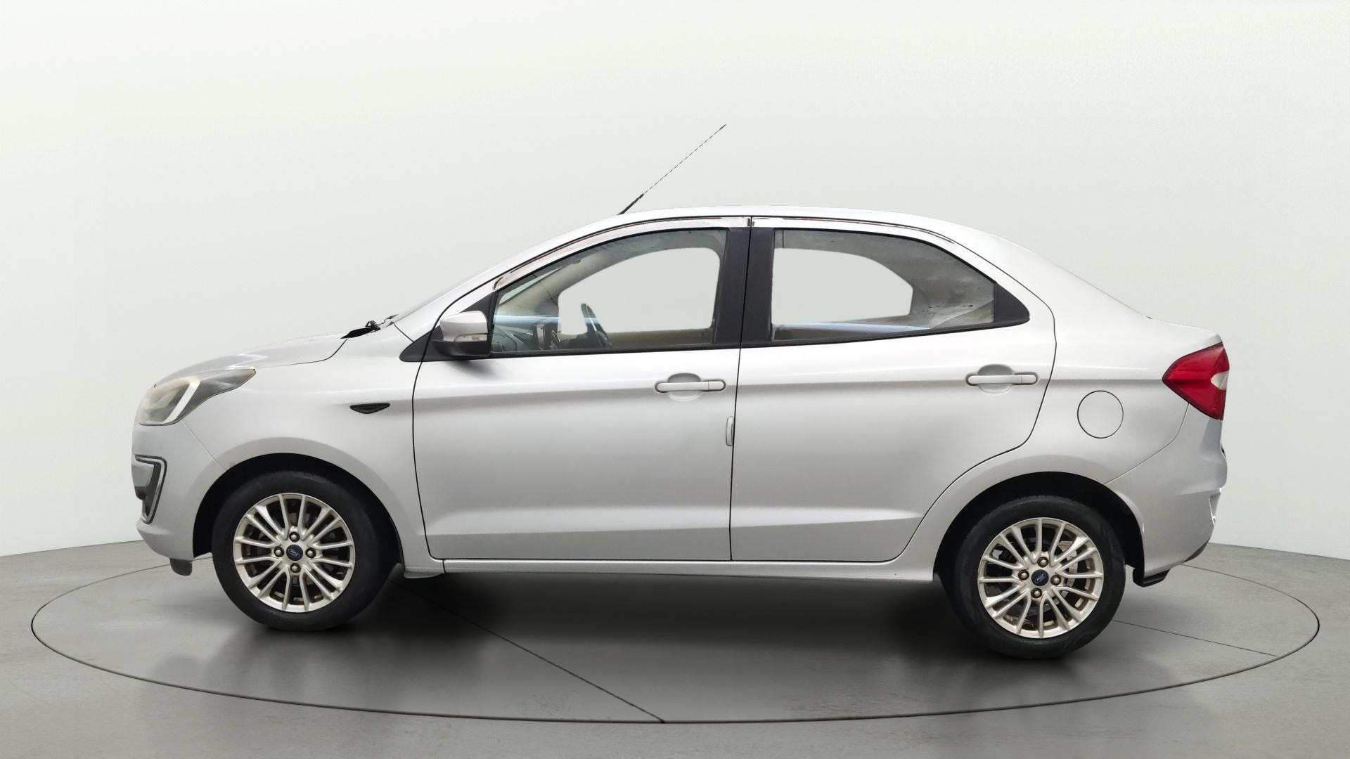 View 2020 Ford Figo Aspire 1.2P Ambiente MT BS IV Image 5 Used 2020 Ford Figo Aspire 1.2P Ambiente MT BS IV Image 5