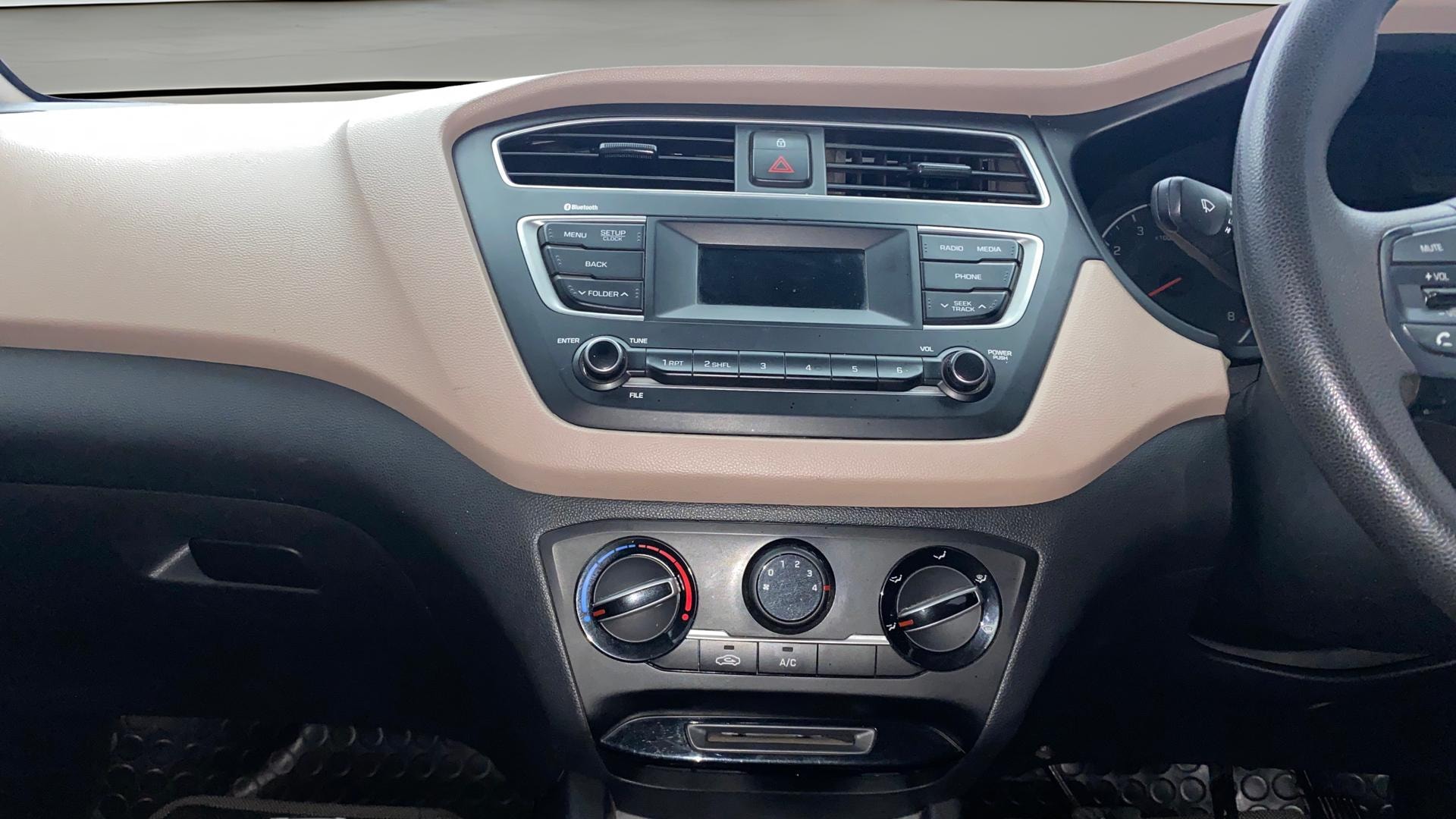 View 2020 Hyundai Elite i20 1.2 Magna Plus Petrol BS IV Image 30 Used 2020 Hyundai Elite i20 1.2 Magna Plus Petrol BS IV Image 30