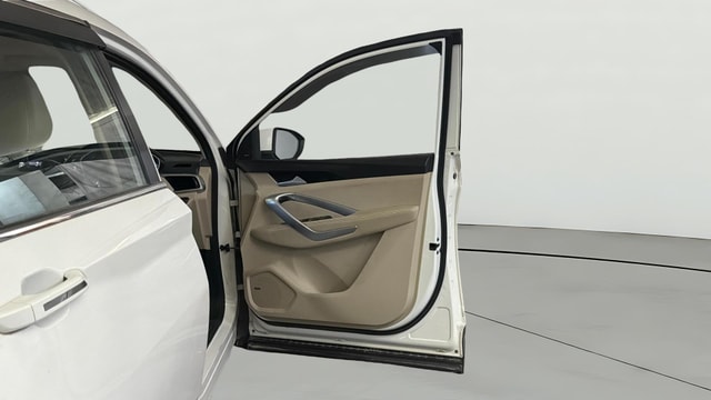 View MG Hector Image 48 Used MG Hector Image 48