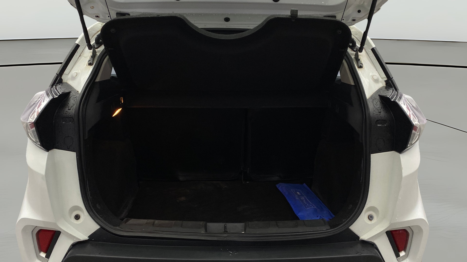 View 2021 Tata Nexon Revotron XE Image 39 Used 2021 Tata Nexon Revotron XE Image 39