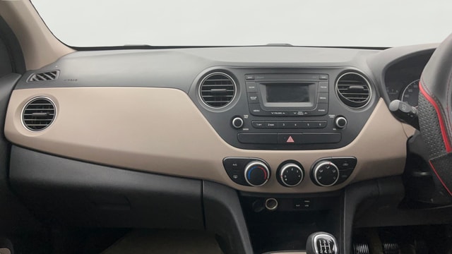 View Hyundai Grand i10 Image 17 Used Hyundai Grand i10 Image 17