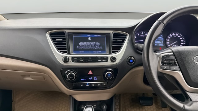 View Hyundai Verna Image 32 Used Hyundai Verna Image 32