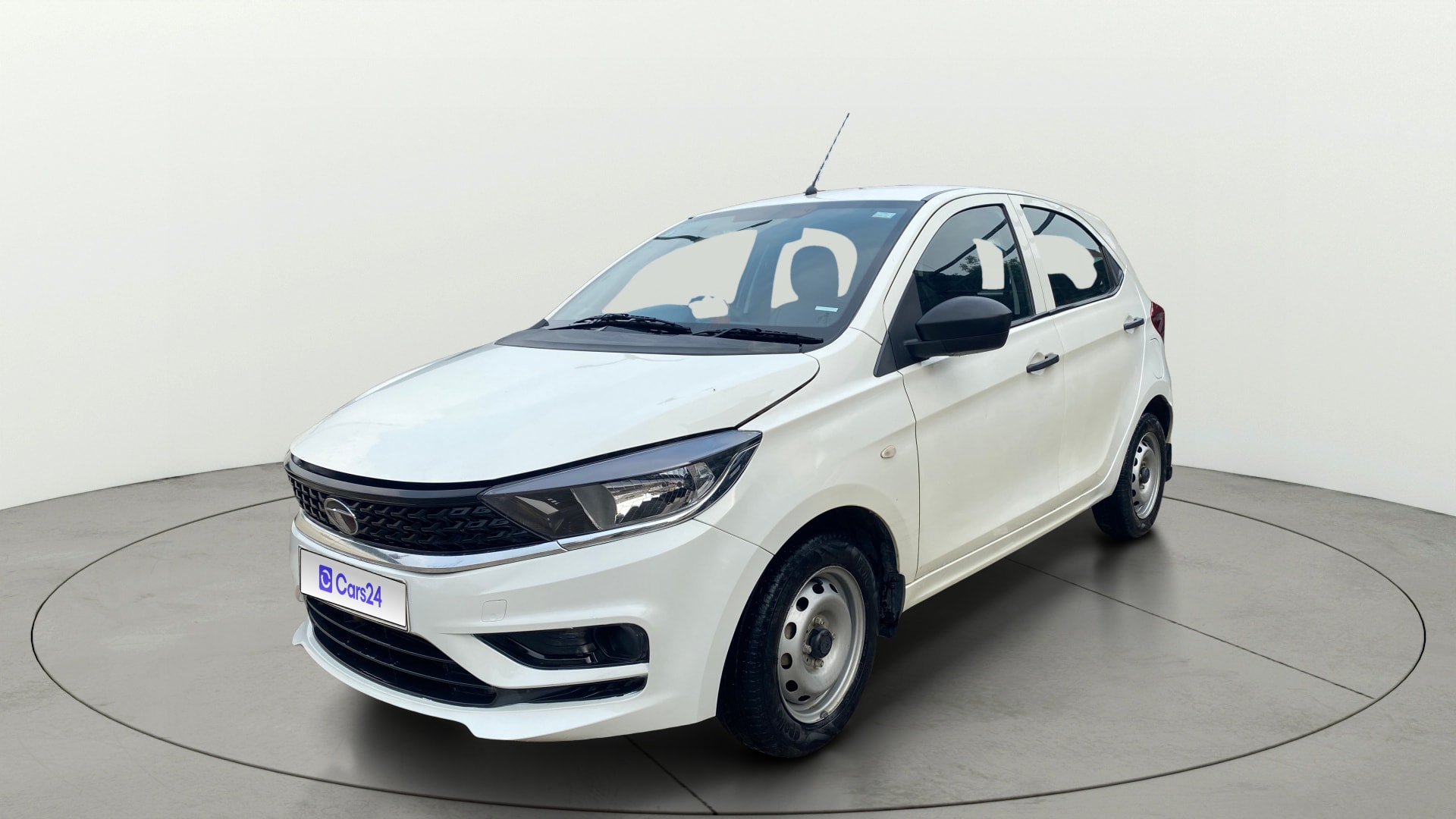 View 2021 Tata Tiago Revotorq XB Image 34 Used 2021 Tata Tiago Revotorq XB Image 34