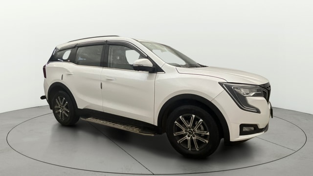 View Mahindra XUV700 Image 15 Used Mahindra XUV700 Image 15