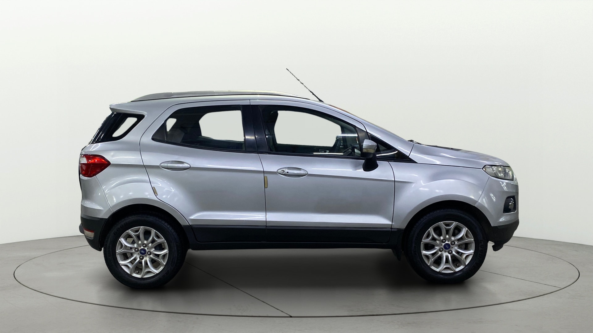 View 2016 Ford EcoSport 1.5 TDCi Diesel Ambiente BS IV Image 8 Used 2016 Ford EcoSport 1.5 TDCi Diesel Ambiente BS IV Image 8