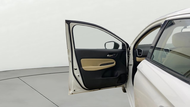 View Honda City ZX Image 38 Used Honda City ZX Image 38