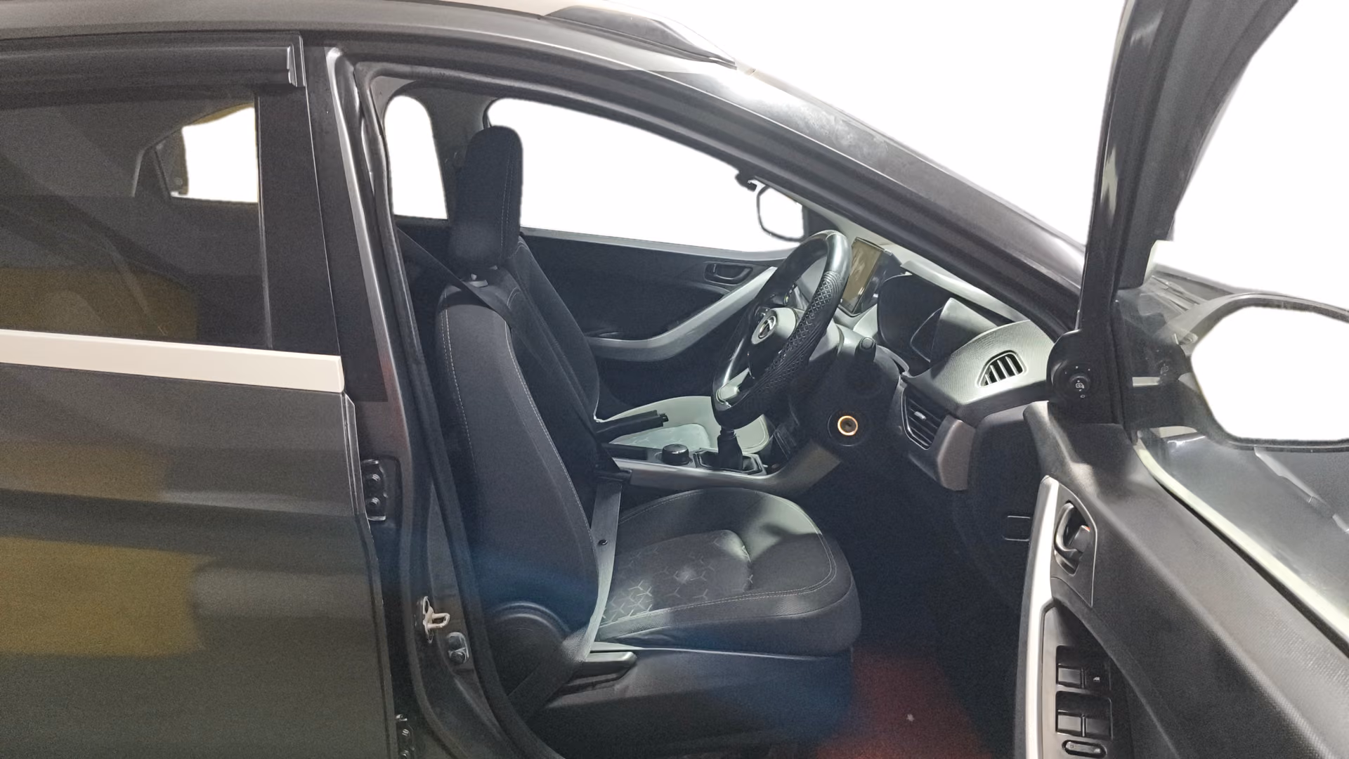 View 2021 Tata Nexon Revotron XE Image 18 Used 2021 Tata Nexon Revotron XE Image 18