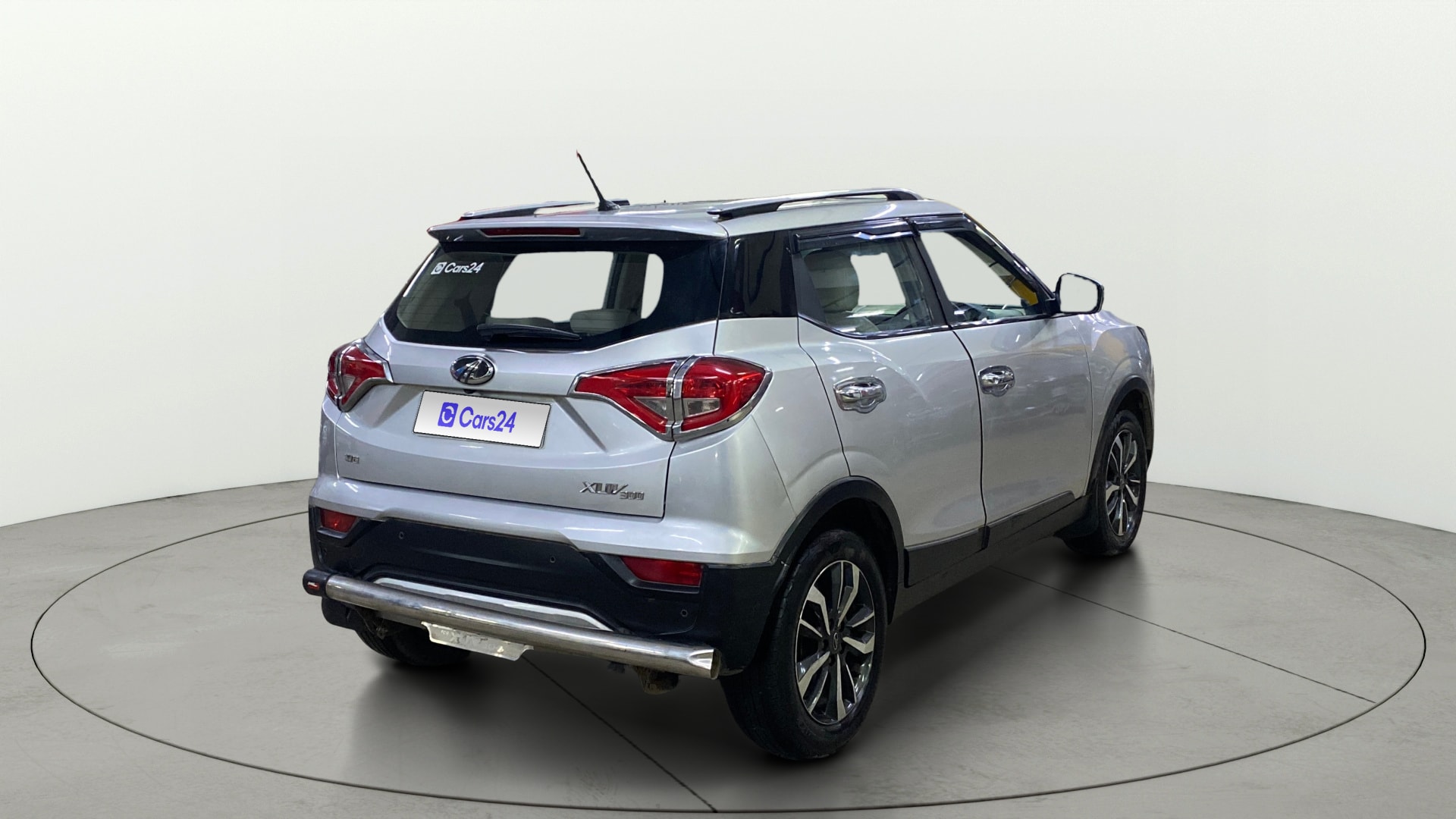 View 2019 Mahindra XUV300 W4 Petrol BS IV Image 48 Used 2019 Mahindra XUV300 W4 Petrol BS IV Image 48