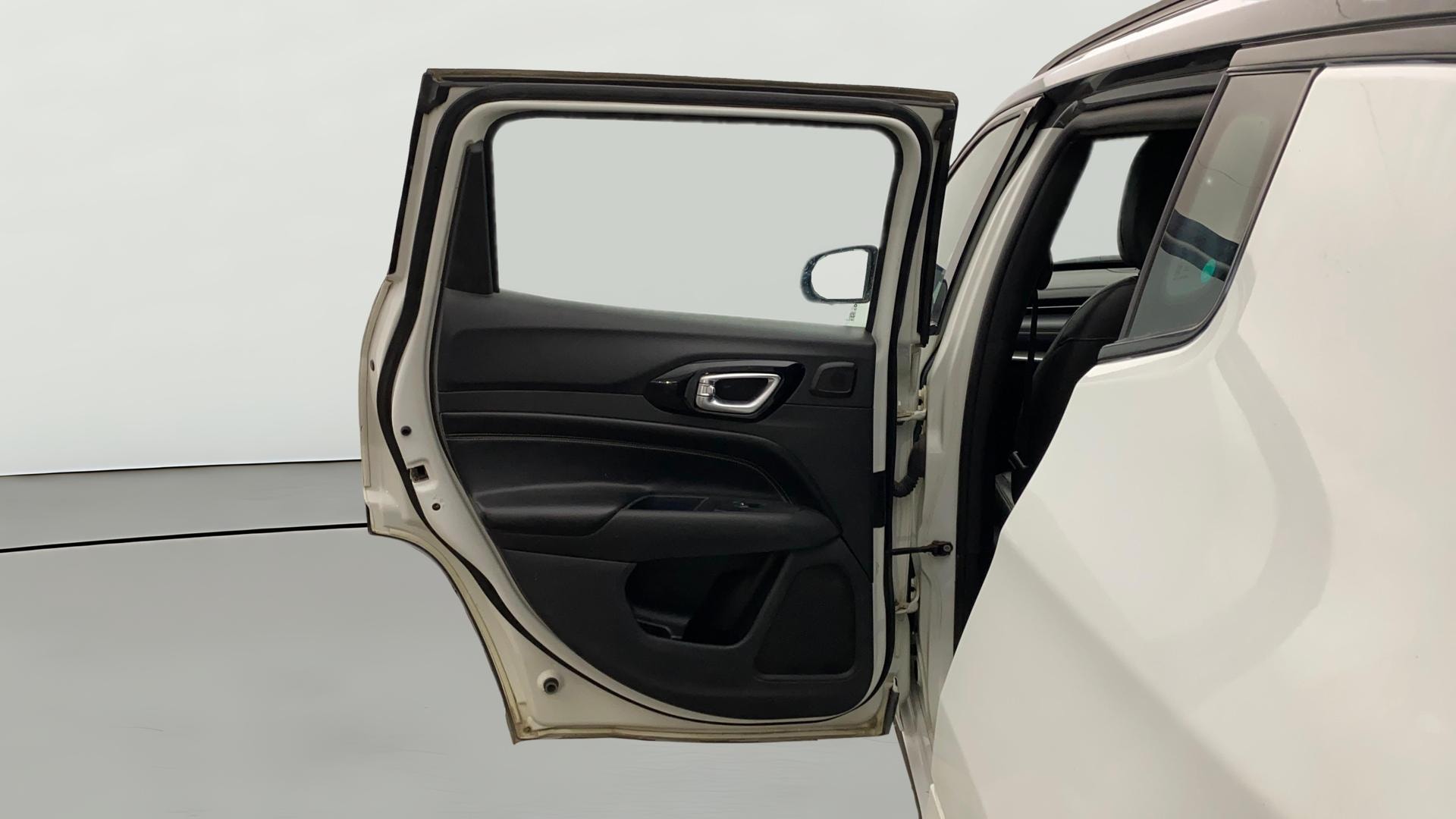 View 2021 Jeep Compass S (O) 1.4 Petrol DDCT Image 23 Used 2021 Jeep Compass S (O) 1.4 Petrol DDCT Image 23