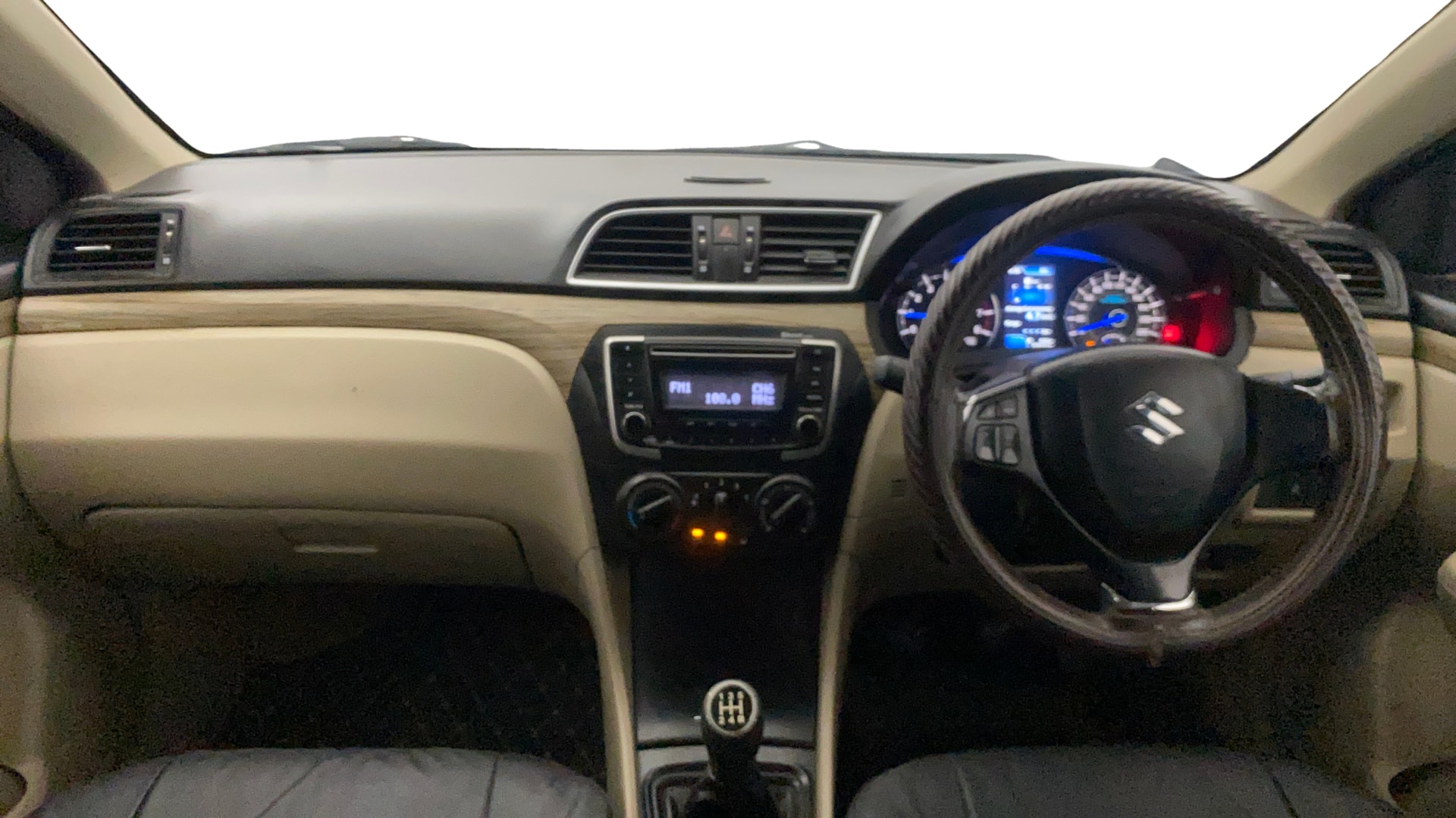 View 2019 Maruti Suzuki 1000 Base Variant Image 15 Used 2019 Maruti Suzuki 1000 Base Variant Image 15