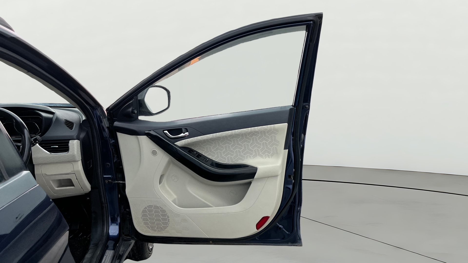 View 2024 Tata Nexon Revotron XE Image 47 Used 2024 Tata Nexon Revotron XE Image 47