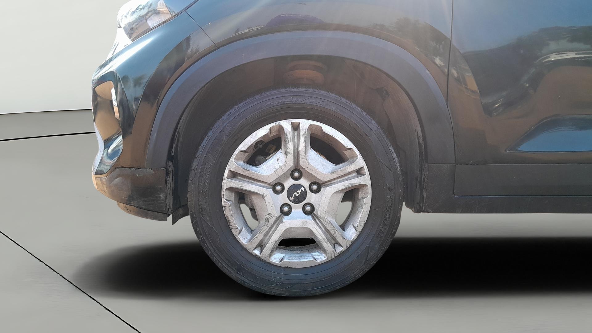 View 2023 Kia Sonet HTK Plus iMT Petrol Image 28 Used 2023 Kia Sonet HTK Plus iMT Petrol Image 28