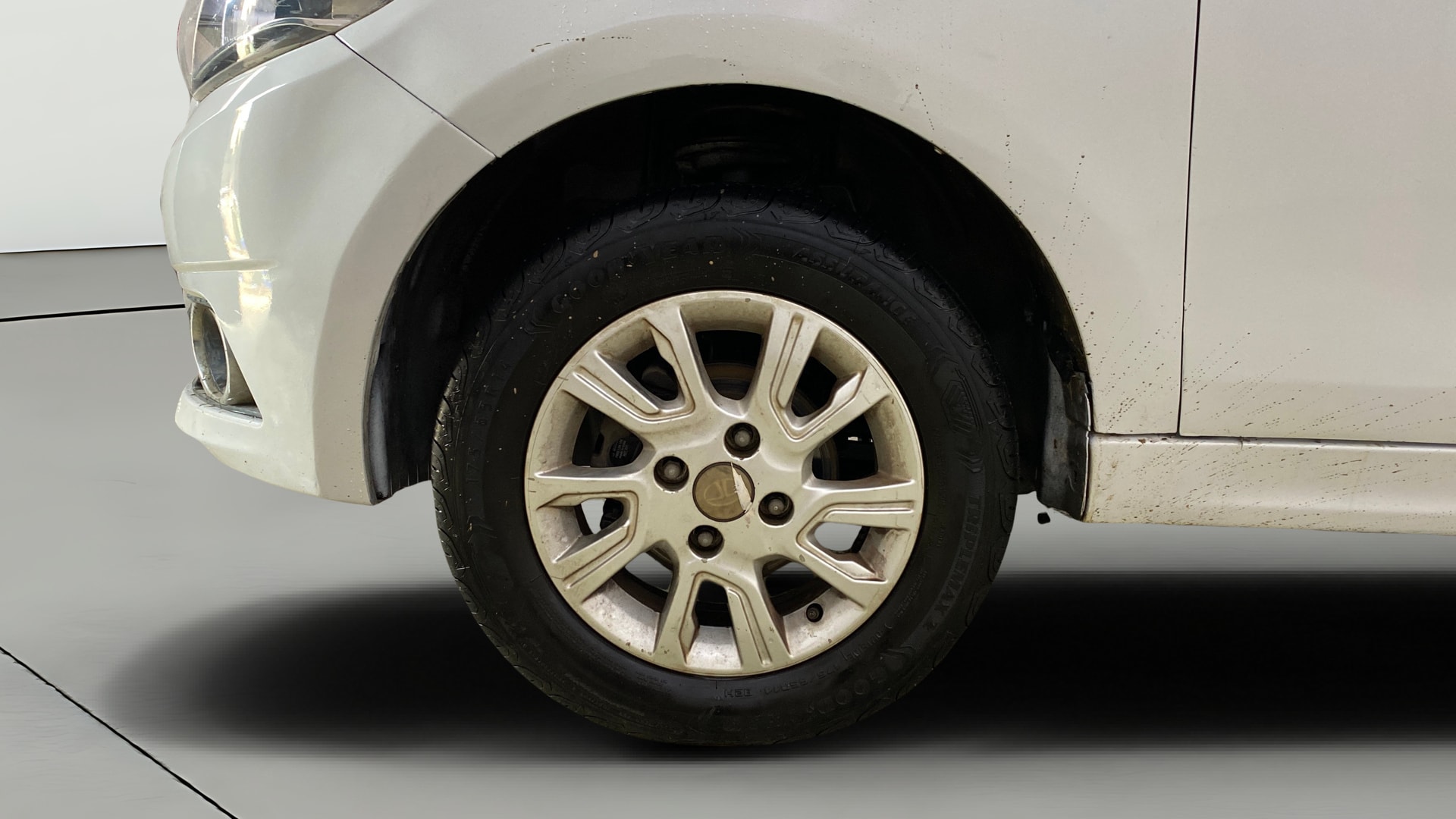 View 2017 Tata Tiago Revotorq XB Image 27 Used 2017 Tata Tiago Revotorq XB Image 27