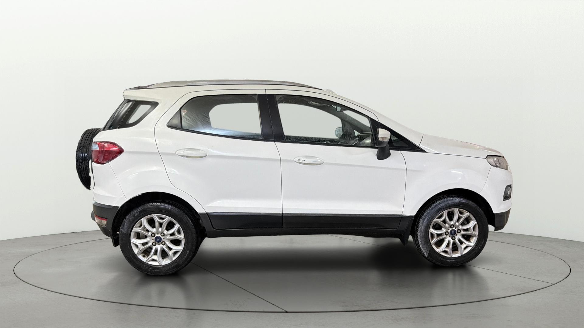 View 2016 Ford EcoSport 1.5 TDCi Diesel Ambiente BS IV Image 8 Used 2016 Ford EcoSport 1.5 TDCi Diesel Ambiente BS IV Image 8