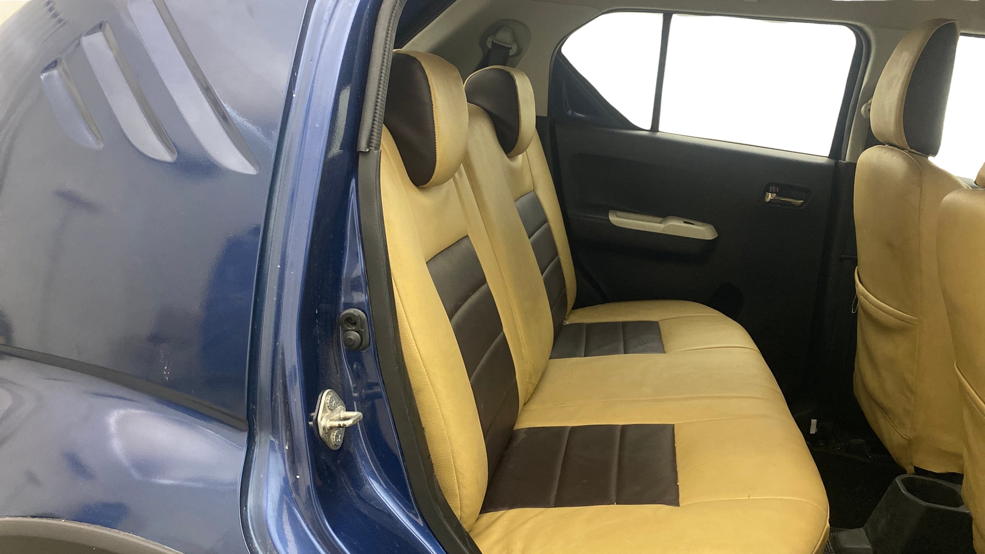 View 2021 Maruti Suzuki 1000 Base Variant Image 30 Used 2021 Maruti Suzuki 1000 Base Variant Image 30