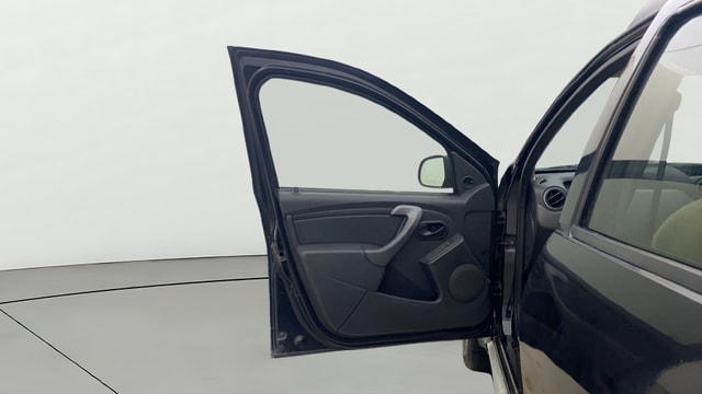 View Renault Duster Image 36 Used Renault Duster Image 36