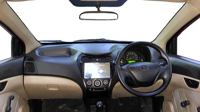 View Hyundai EON Image 15 Used Hyundai EON Image 15