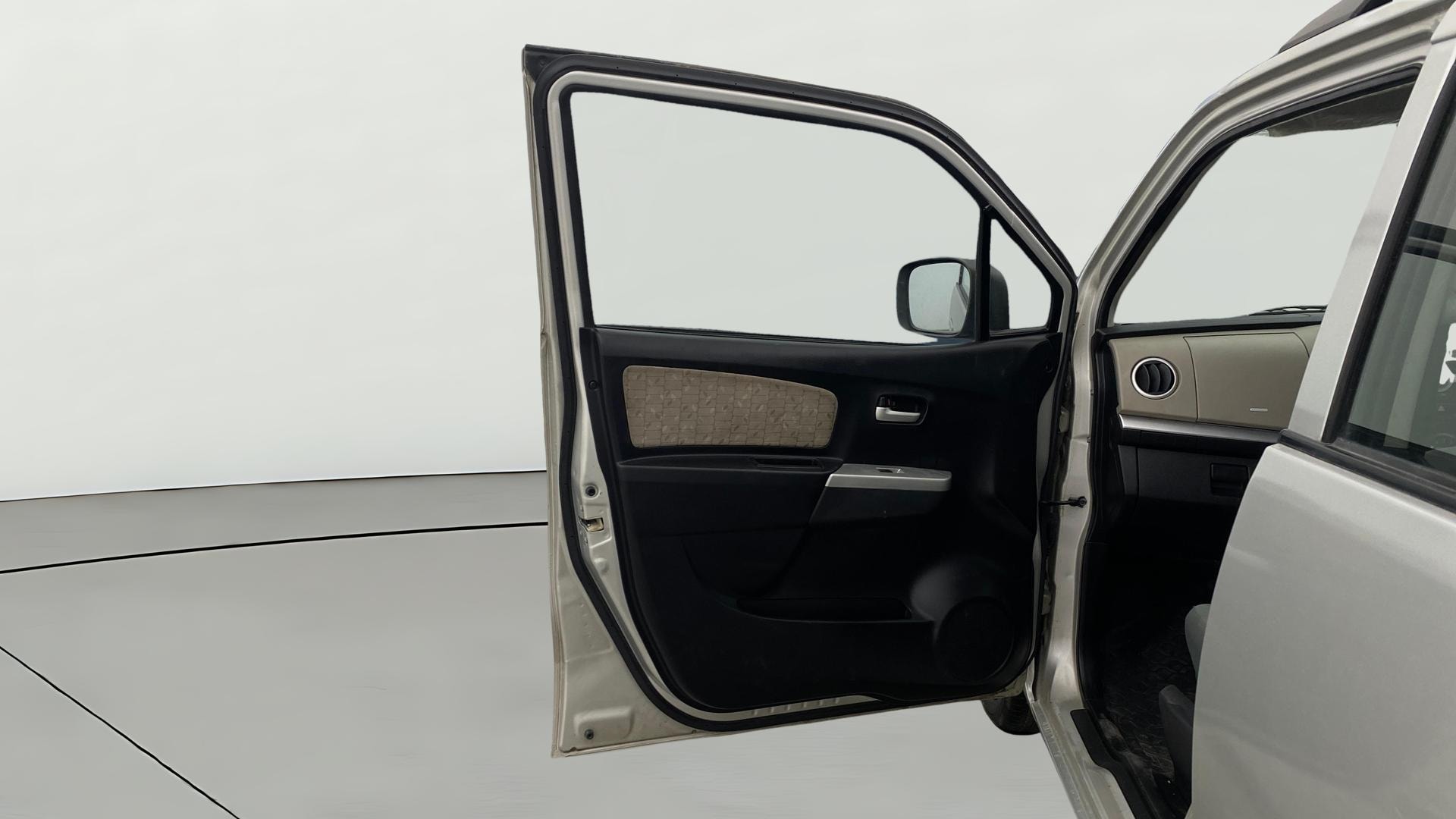 View 2014 Maruti Suzuki 1000 Base Variant Image 30 Used 2014 Maruti Suzuki 1000 Base Variant Image 30