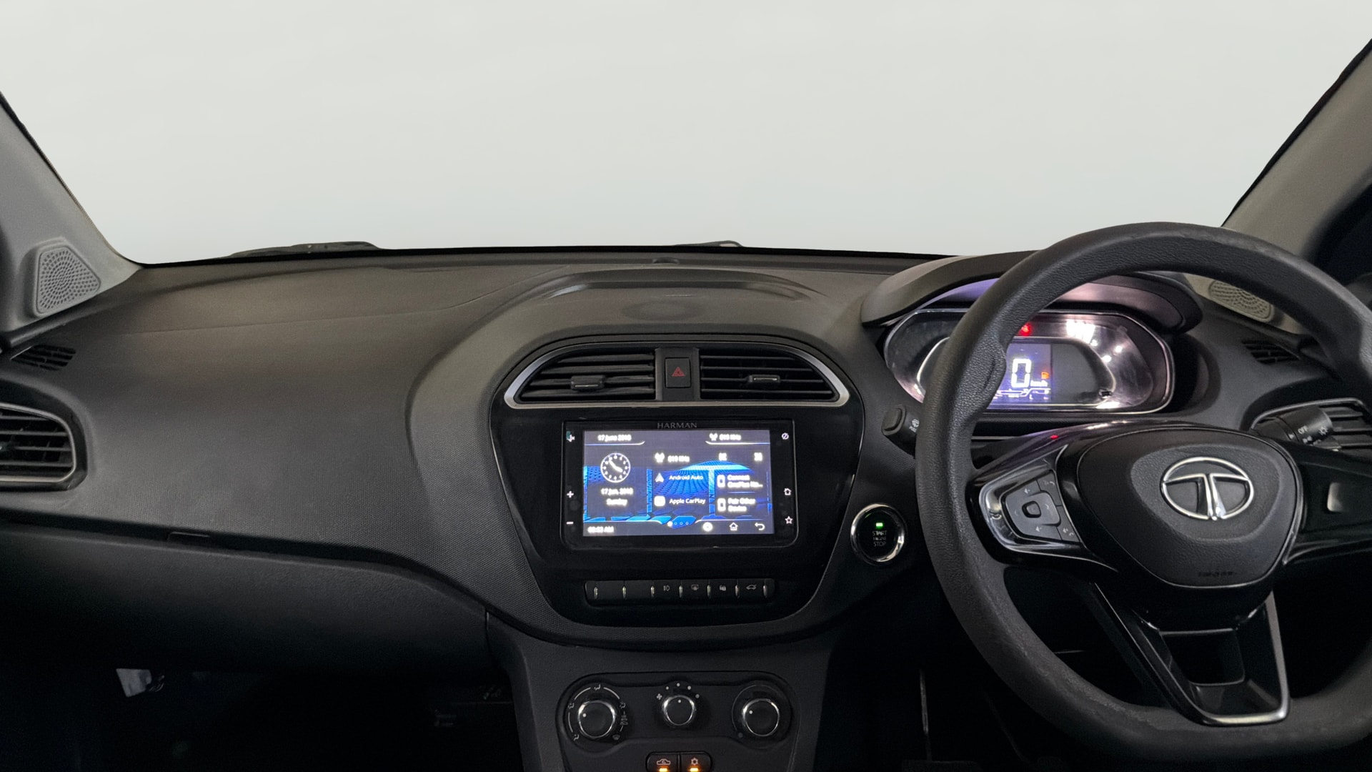 View 2021 Tata Tiago NRG XZ Revotron AMT Image 17 Used 2021 Tata Tiago NRG XZ Revotron AMT Image 17