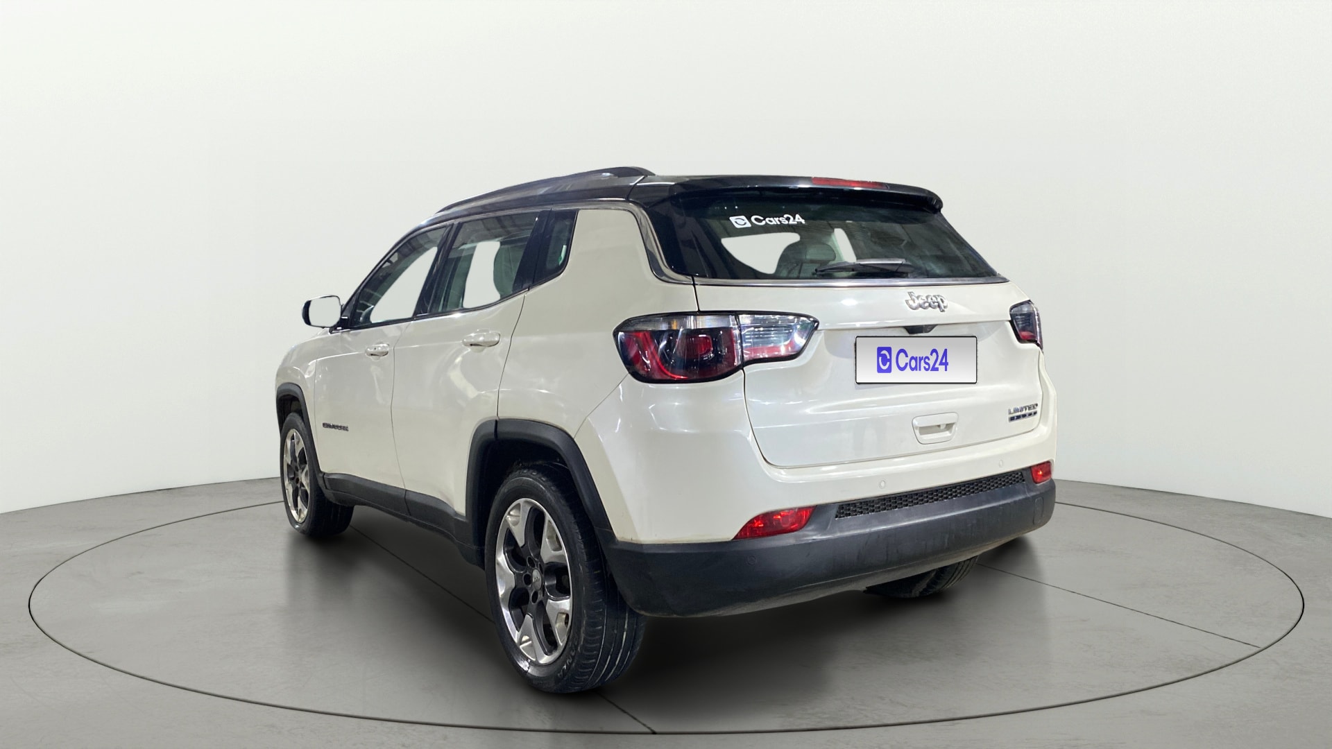View 2019 Jeep Compass Limited Plus AT Image 2 Used 2019 Jeep Compass Limited Plus AT Image 2