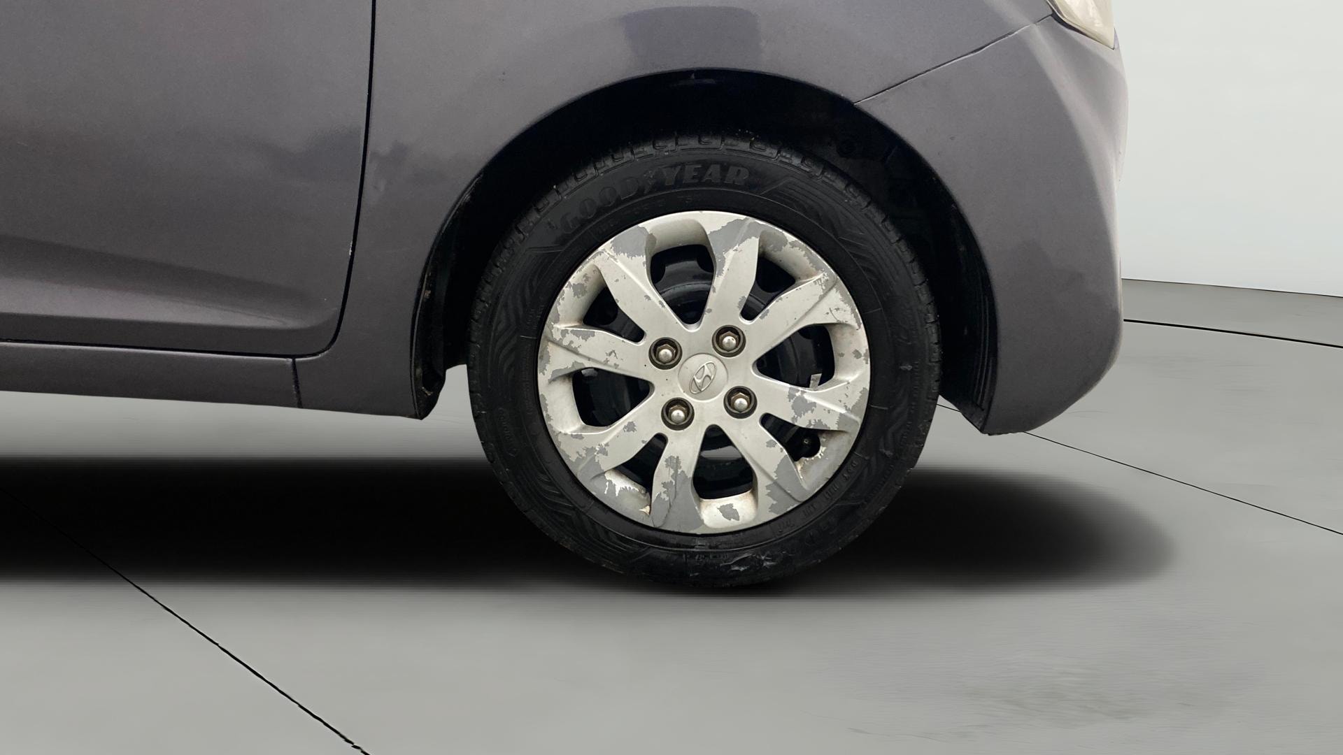 View 2015 Hyundai EON Sportz Image 40 Used 2015 Hyundai EON Sportz Image 40