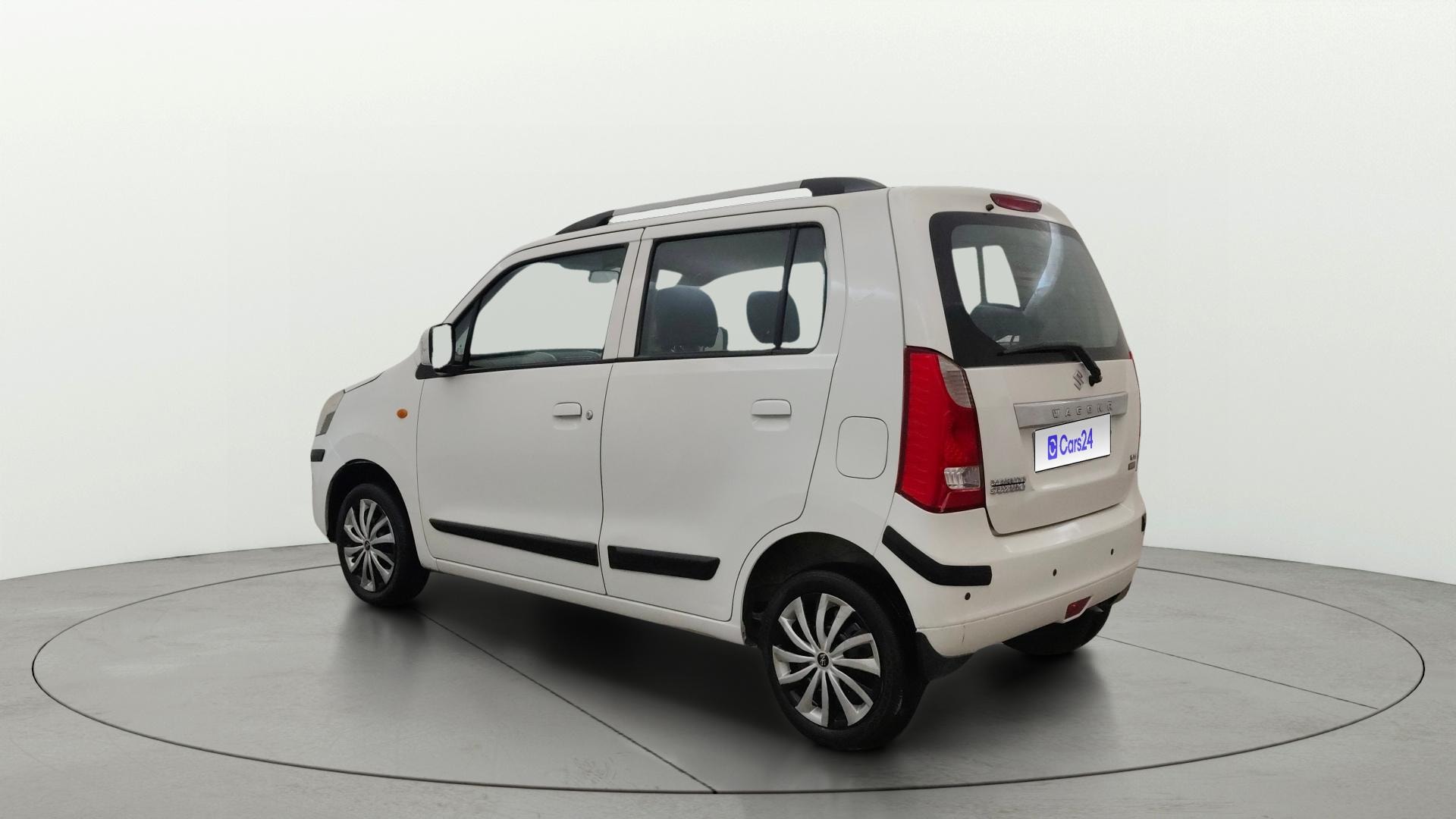 View 2016 Maruti Suzuki 1000 Base Variant Image 2 Used 2016 Maruti Suzuki 1000 Base Variant Image 2