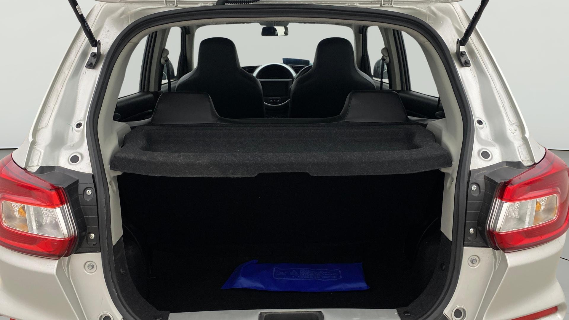 View 2025 Maruti Suzuki 1000 Base Variant Image 36 Used 2025 Maruti Suzuki 1000 Base Variant Image 36