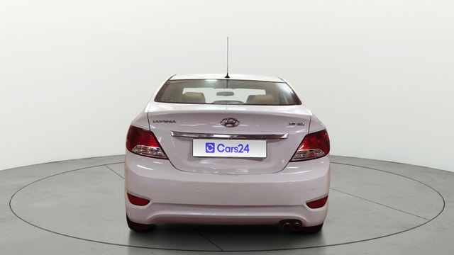 View Hyundai Fluidic Verna Image 41 Used Hyundai Fluidic Verna Image 41