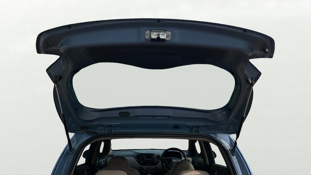 View Hyundai Grand i10 Image 33 Used Hyundai Grand i10 Image 33