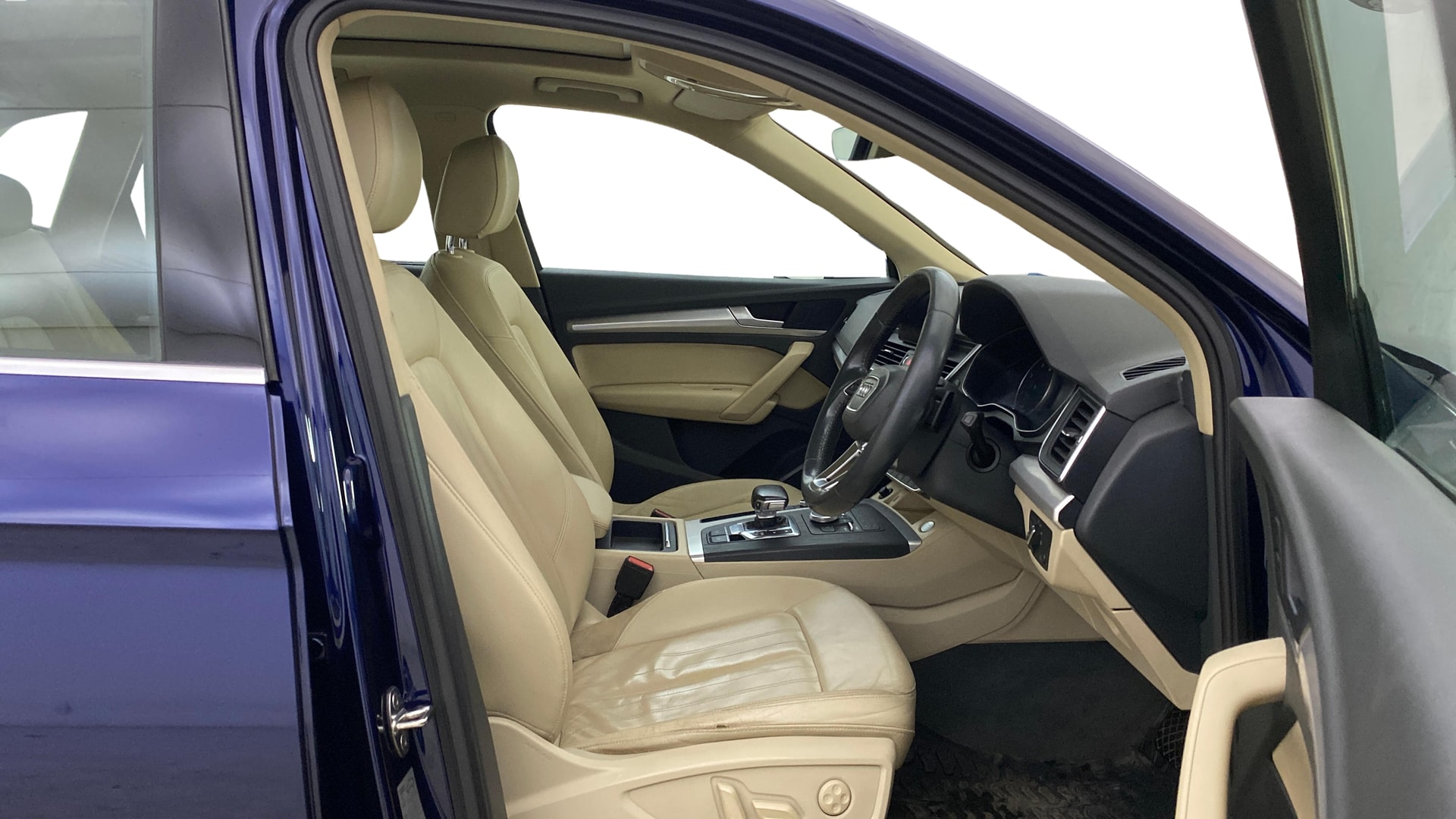 View 2020 Audi Q5 40 TDI Premium Plus Image 28 Used 2020 Audi Q5 40 TDI Premium Plus Image 28