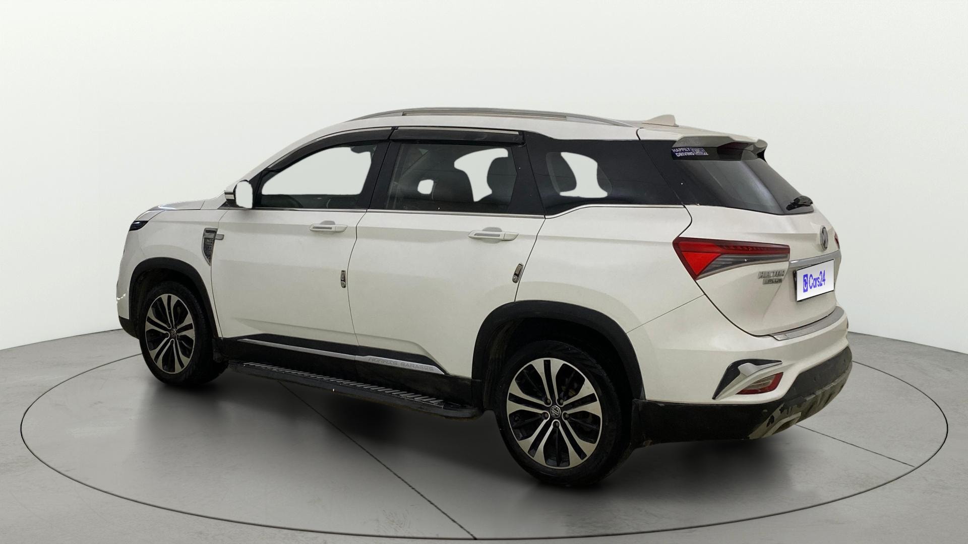 View 2021 MG Hector Plus Sharp Turbo 6 Seater Diesel Image 2 Used 2021 MG Hector Plus Sharp Turbo 6 Seater Diesel Image 2