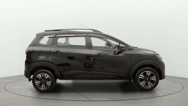 View Renault Triber Image 8 Used Renault Triber Image 8