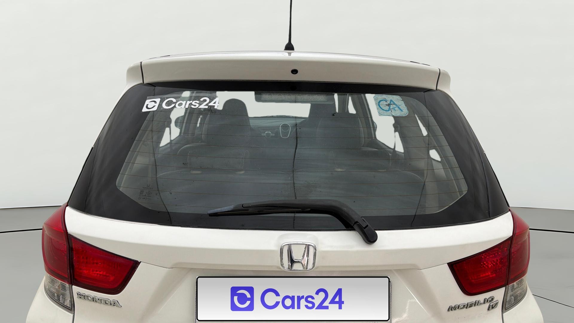 View 2014 Honda Mobilio E Diesel Image 4 Used 2014 Honda Mobilio E Diesel Image 4