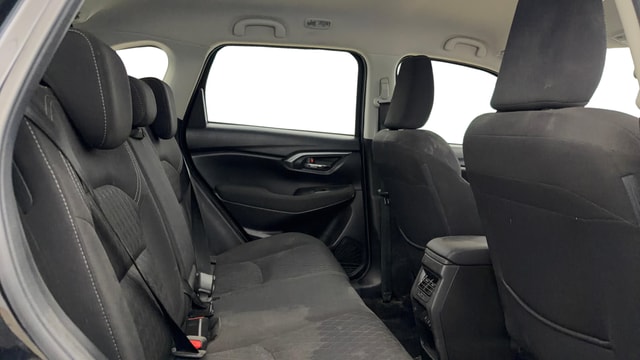 View Toyota Urban Cruiser Hyryder Image 30 Used Toyota Urban Cruiser Hyryder Image 30