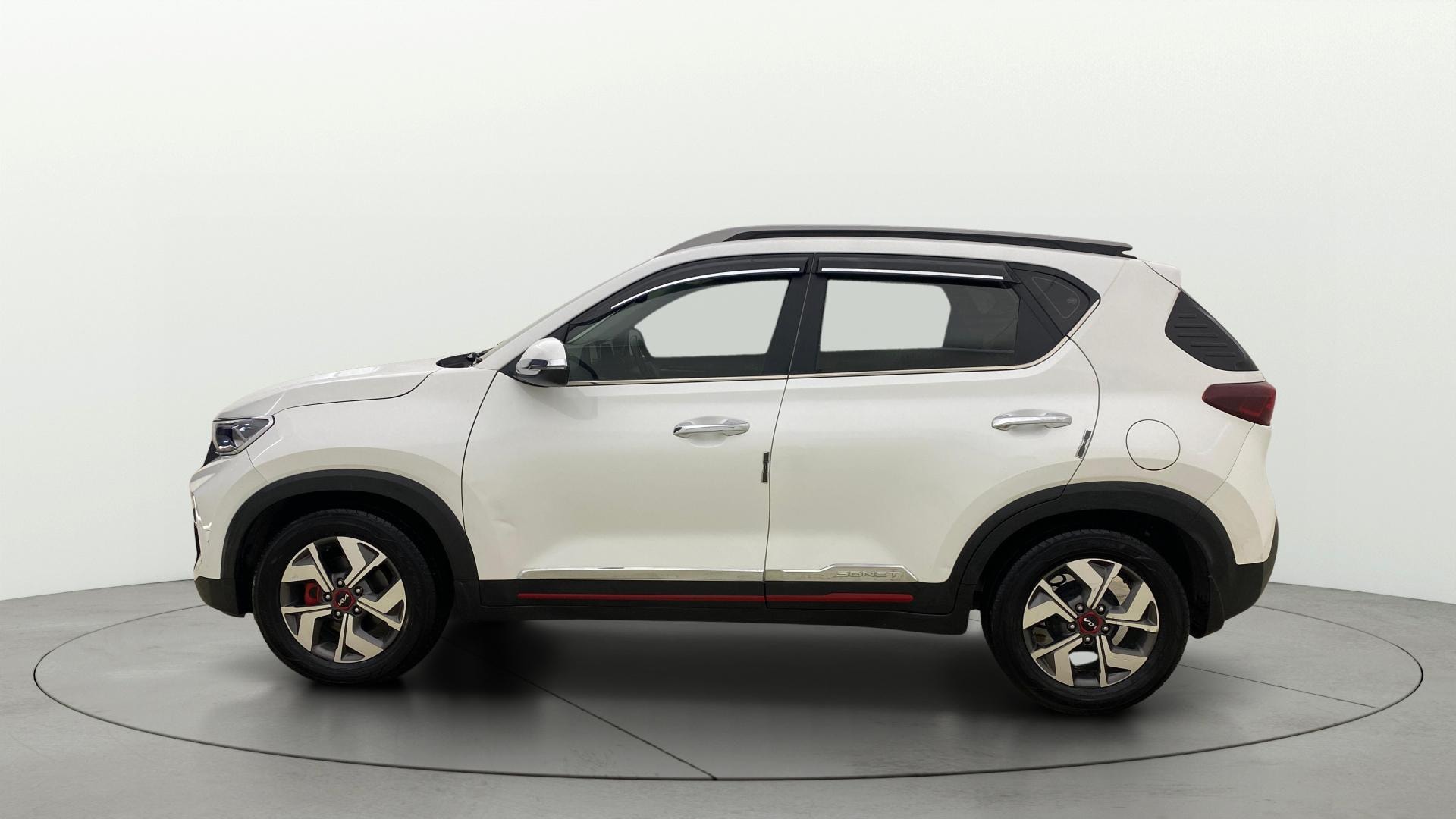 View 2022 Kia Sonet GTX Plus Diesel Image 27 Used 2022 Kia Sonet GTX Plus Diesel Image 27