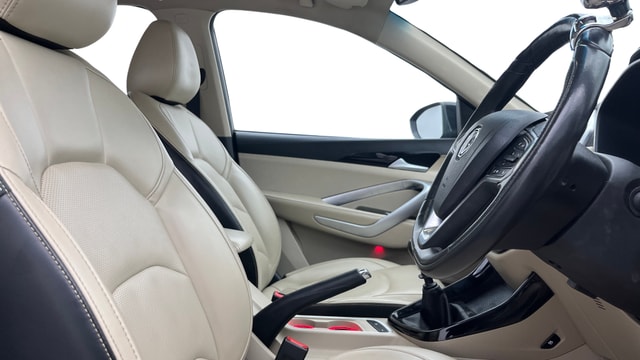 View MG Hector Image 18 Used MG Hector Image 18