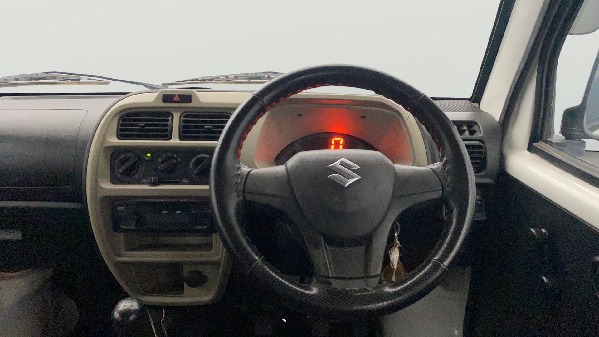 View 2023 Maruti Suzuki 1000 Base Variant Image 12 Used 2023 Maruti Suzuki 1000 Base Variant Image 12