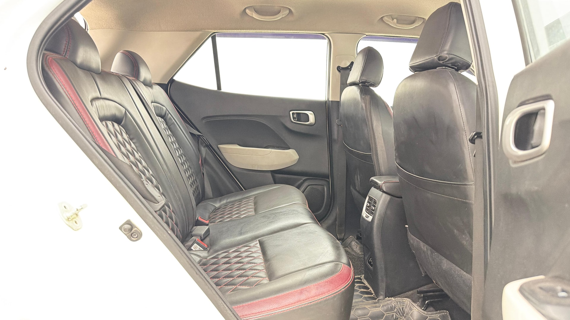 View 2023 Hyundai Venue S 1.2 Petrol Image 28 Used 2023 Hyundai Venue S 1.2 Petrol Image 28