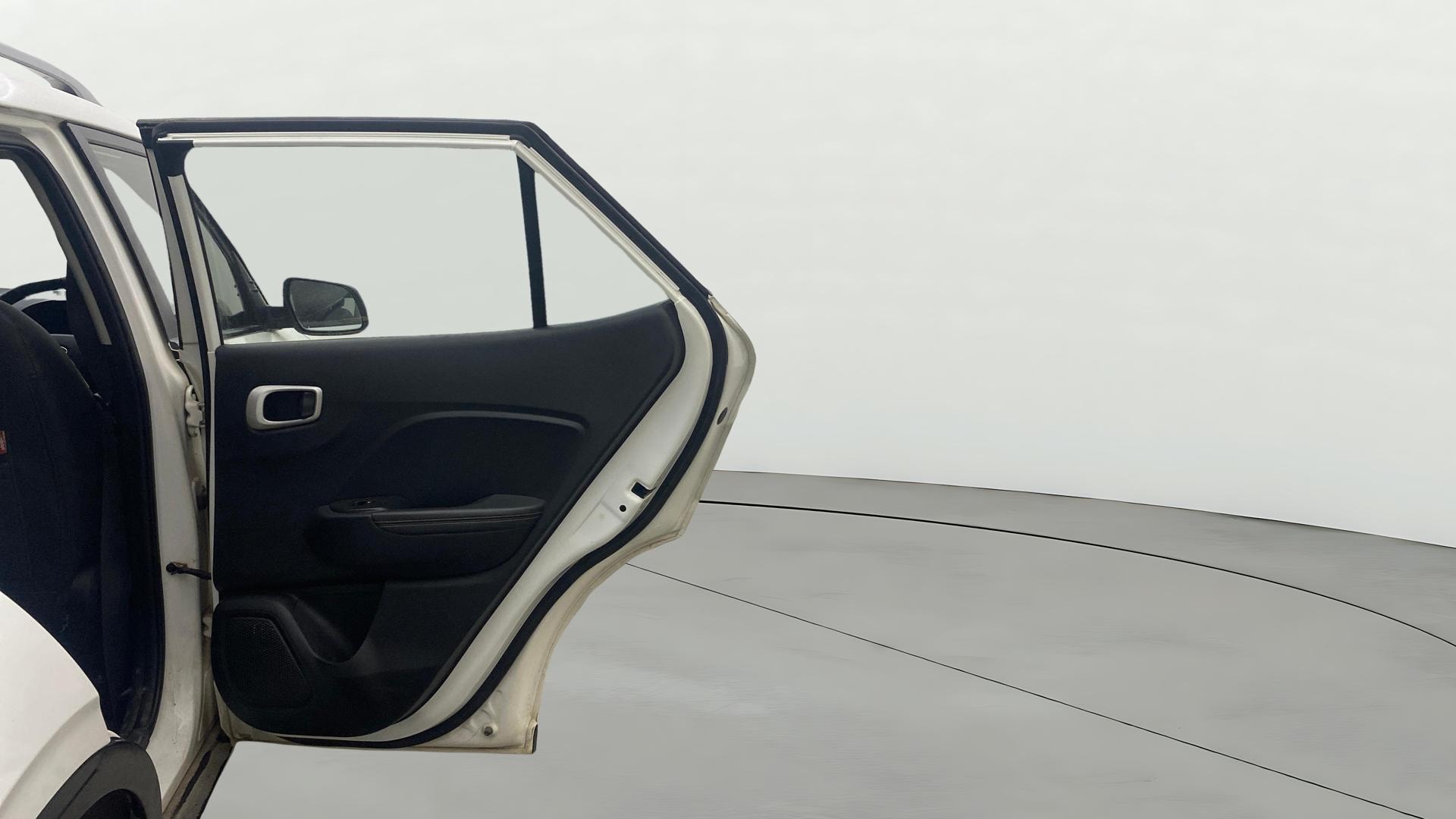 View 2019 Hyundai Venue E 1.2 Petrol BS IV Image 8 Used 2019 Hyundai Venue E 1.2 Petrol BS IV Image 8