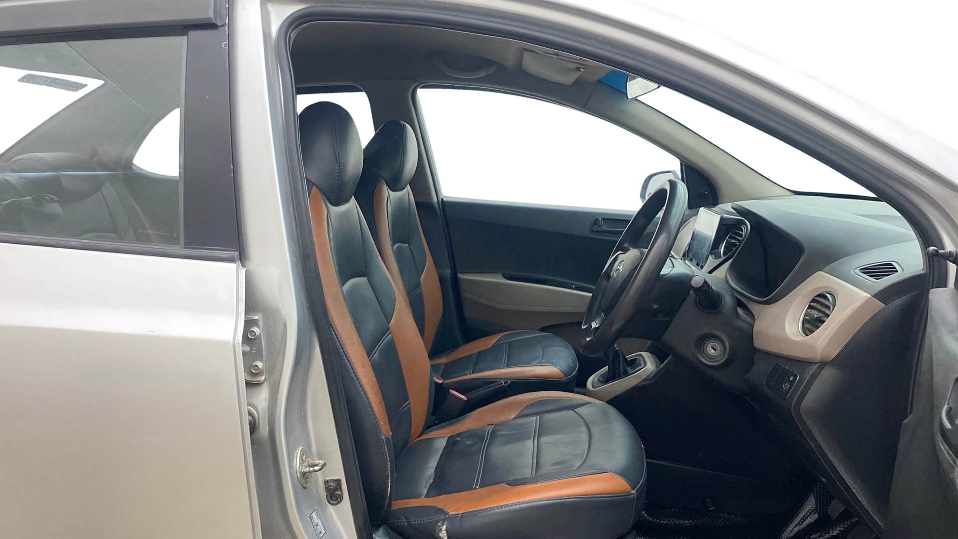 View 2015 Hyundai Xcent E Petrol Image 27 Used 2015 Hyundai Xcent E Petrol Image 27
