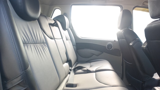 View Mahindra NuvoSport Image 36 Used Mahindra NuvoSport Image 36