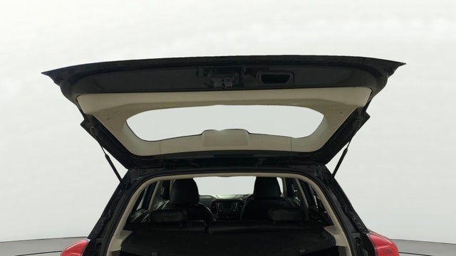 View Mahindra XUV300 Image 16 Used Mahindra XUV300 Image 16