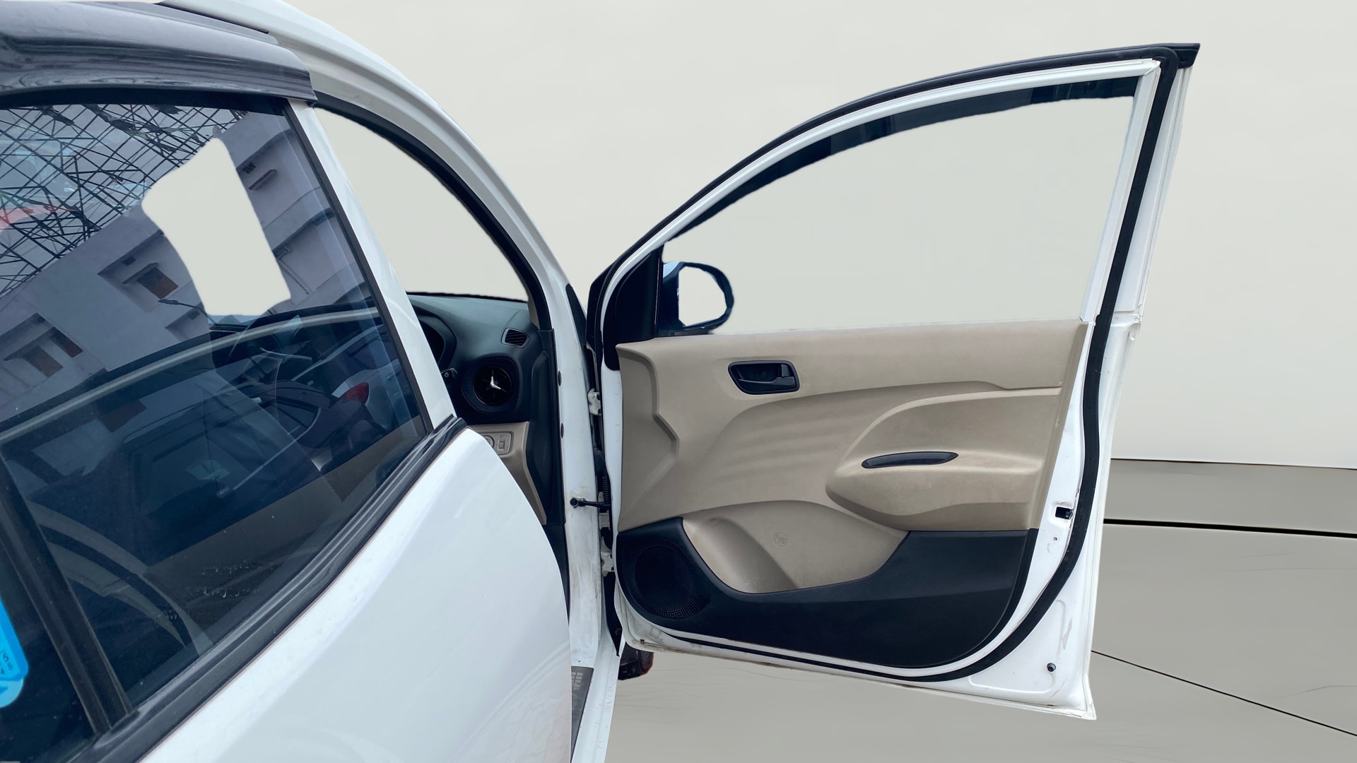 View 2022 Hyundai New Santro D-Lite Petrol Image 43 Used 2022 Hyundai New Santro D-Lite Petrol Image 43