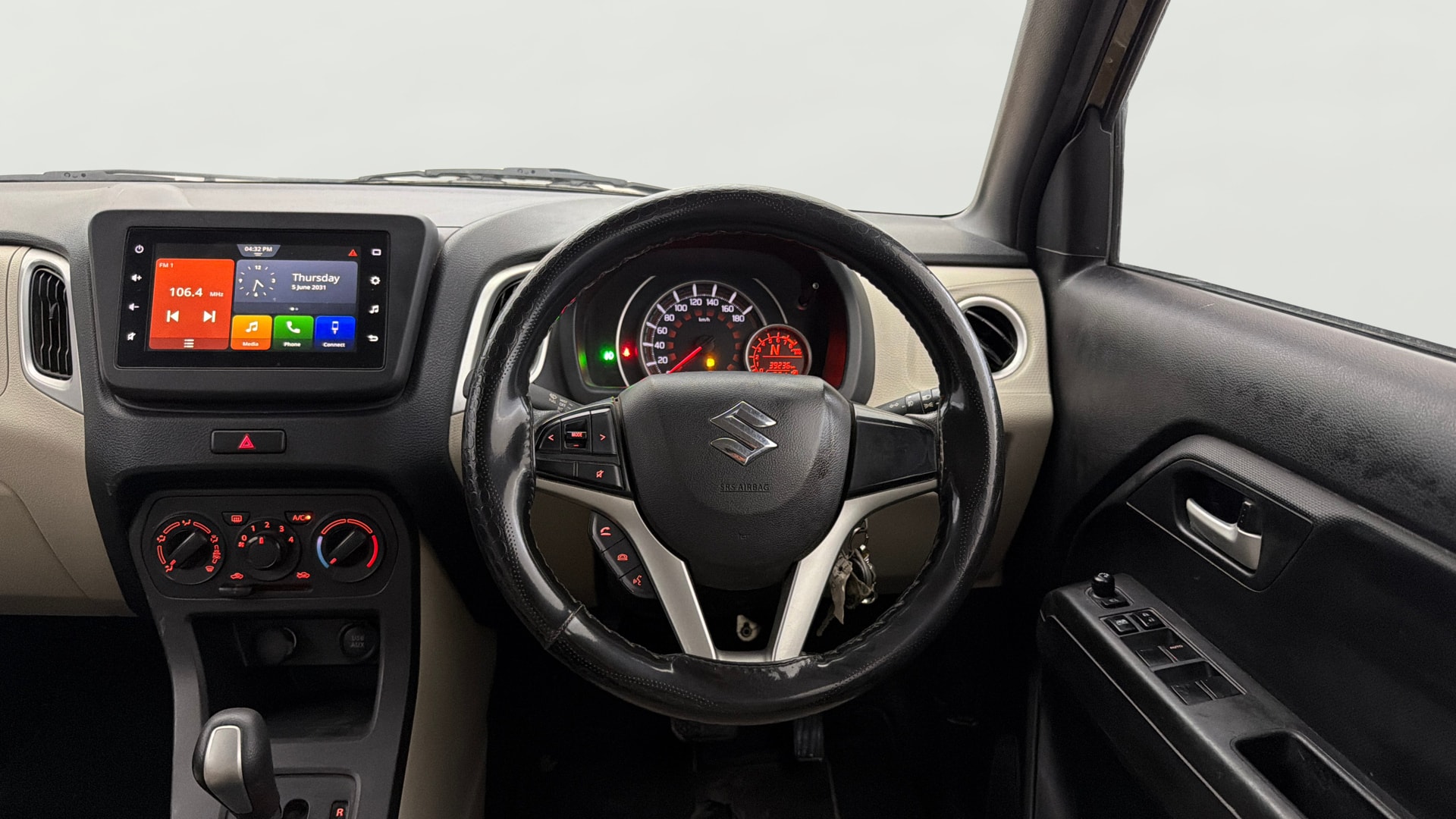 View 2019 Maruti Suzuki 1000 Base Variant Image 20 Used 2019 Maruti Suzuki 1000 Base Variant Image 20