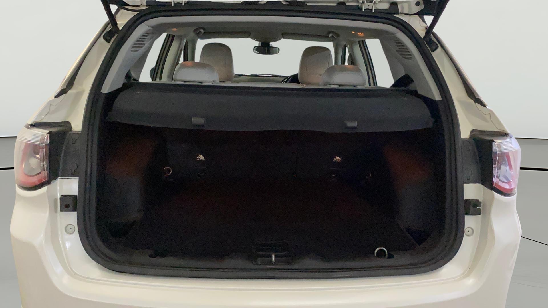 View 2018 Jeep Compass Limited 1.4 Multi AIR Petrol DDCT AT BS IV Image 40 Used 2018 Jeep Compass Limited 1.4 Multi AIR Petrol DDCT AT BS IV Image 40